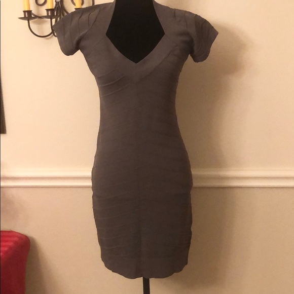 French Connection Dresses & Skirts - French Connection bodycon dress EUC